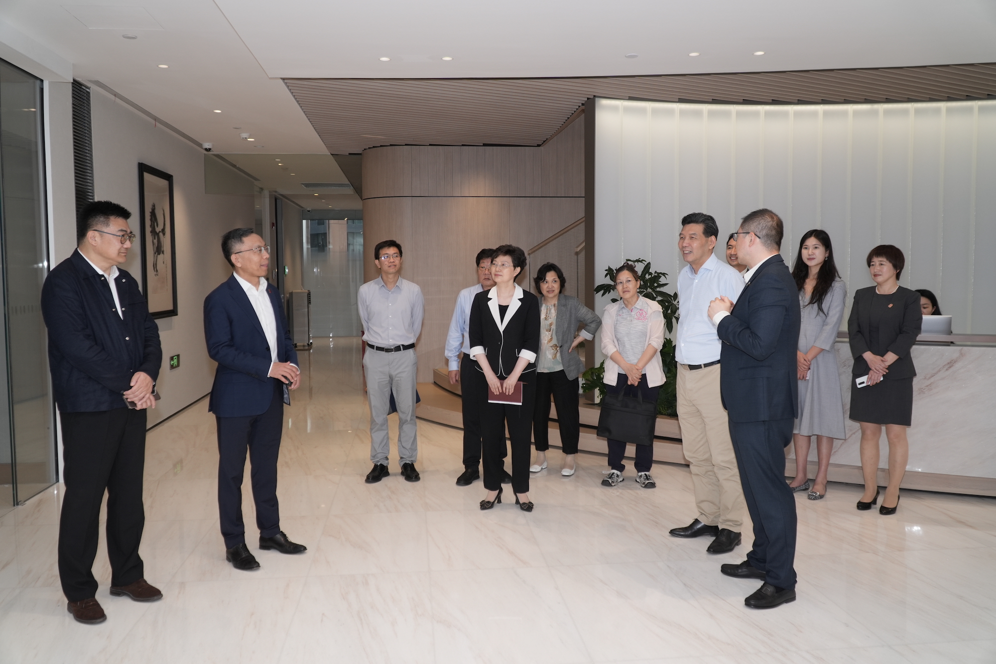 走访看望全国政协委员、全国律师行业党委委员，中华全国律师协会监事长，国浩律师（上海）事务所合伙人吕红兵