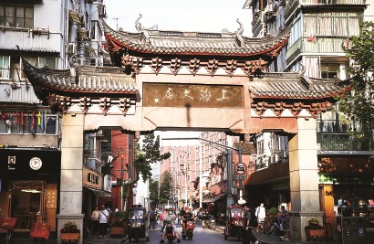上海文庙入口处。海沙尔摄