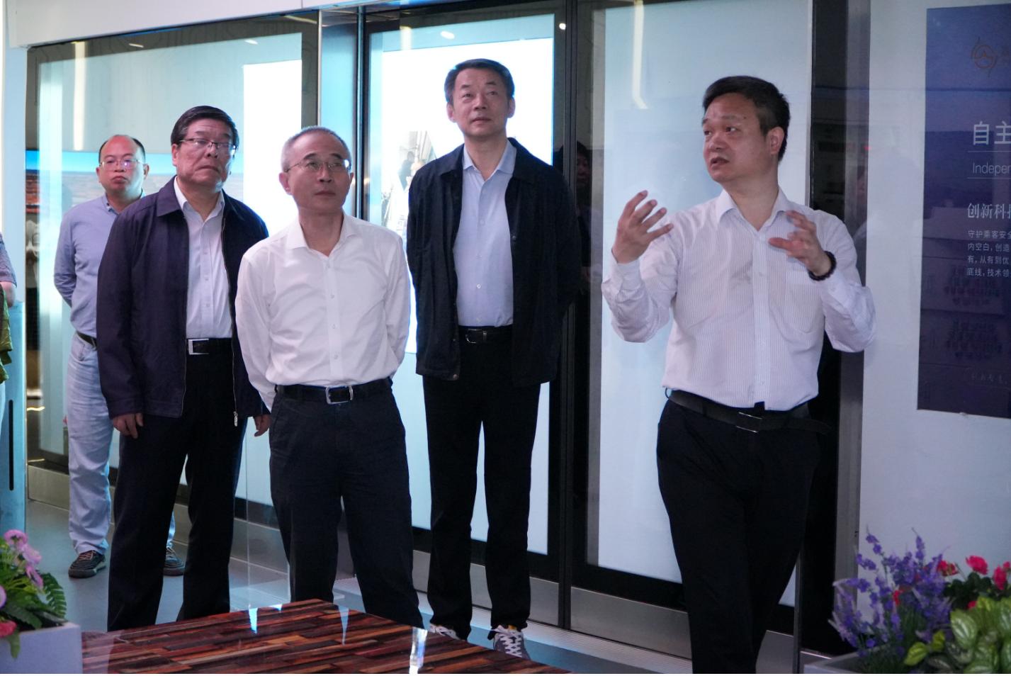 参观上海嘉成轨道交通安全保障系统股份公司