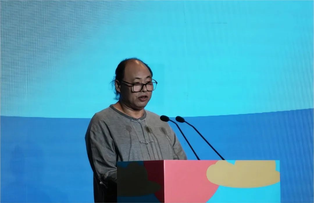 农民画家代表曹金根发言