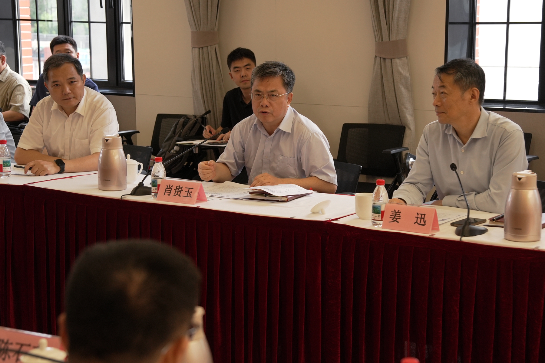 市政协副主席肖贵玉讲话