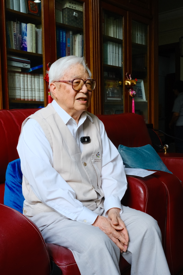 叶公琦接受解放日报·上观新闻记者采访