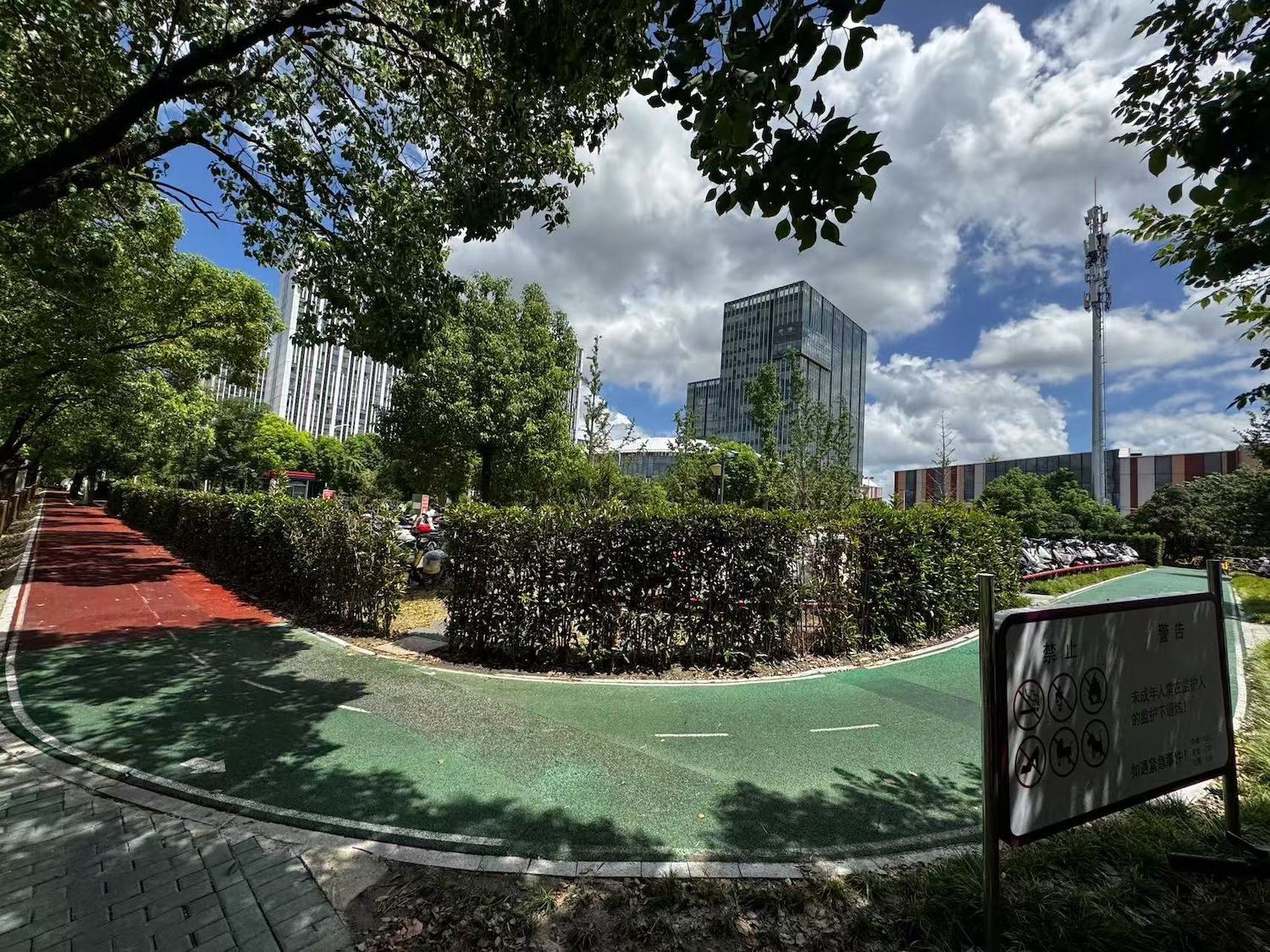 改造一新的4号口周边的风貌