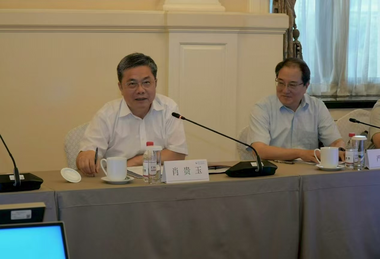 市政协副主席肖贵玉讲话