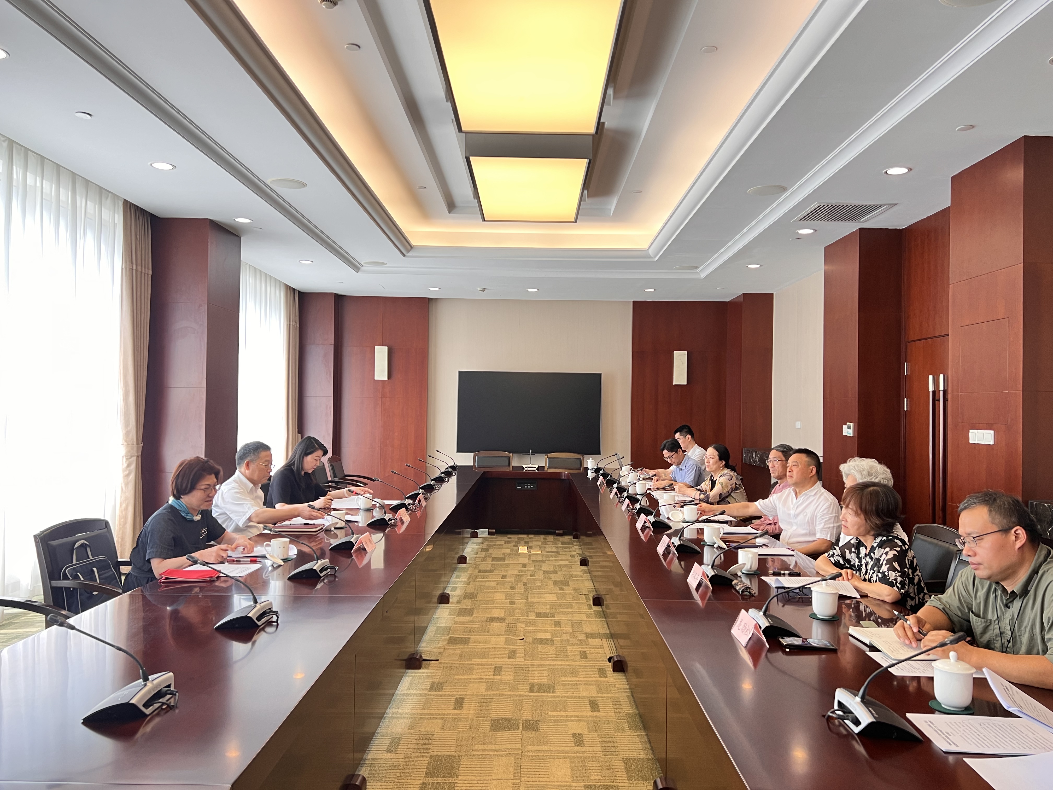 图为专题会议现场 刘毅 摄