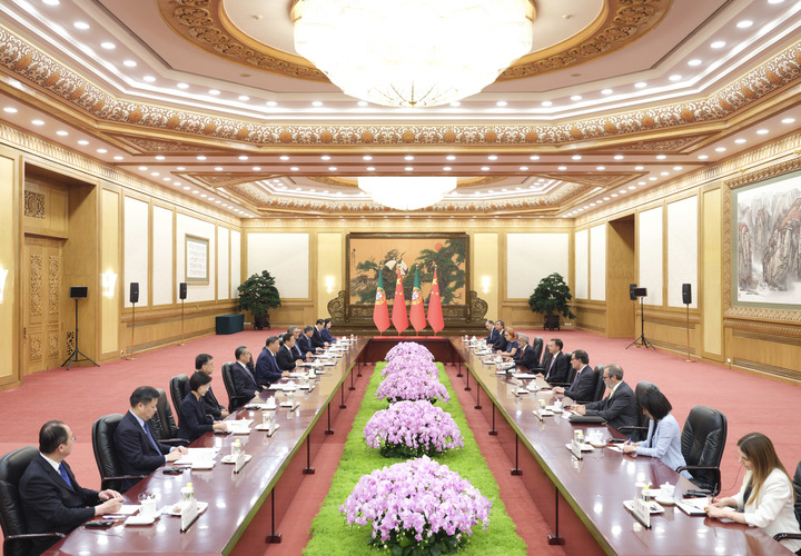 9月9日上午,国家主席习近平在北京人民大会堂会见葡萄牙总理蒙特内格罗。新华社记者 丁林 摄