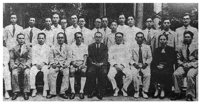 一九二八年四月十五日,在中国共产党指导下,台共一大在上海召开,台湾共产党正式成立。图为台共主要成员合影。<BR/>台盟中央供图