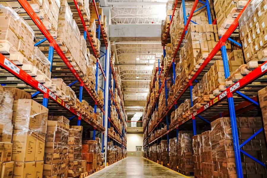 在前期的试运营中，首批客户已入驻，货物与关务的全流程操作顺利走通