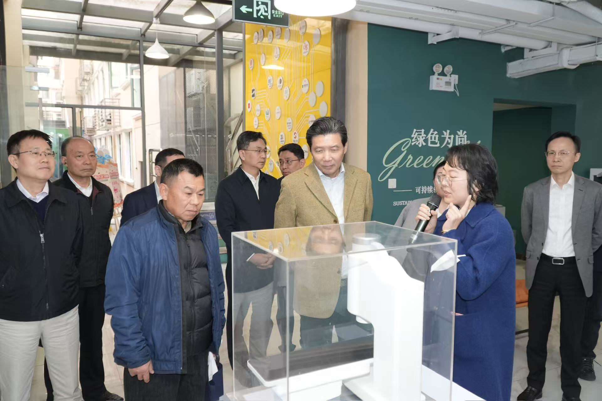 实地调研“上海硅巷”工作站