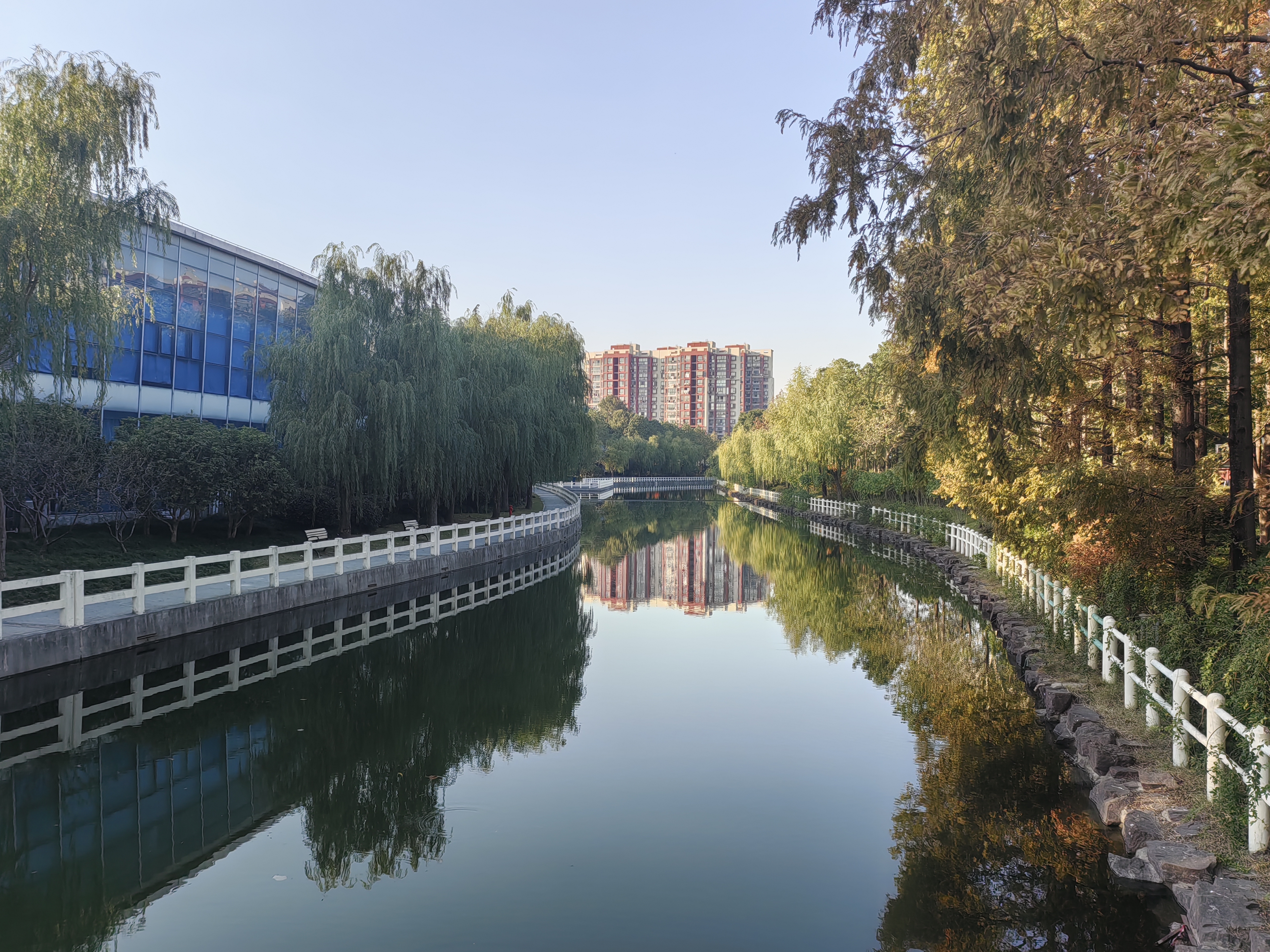 普陀区槎浦河沿岸