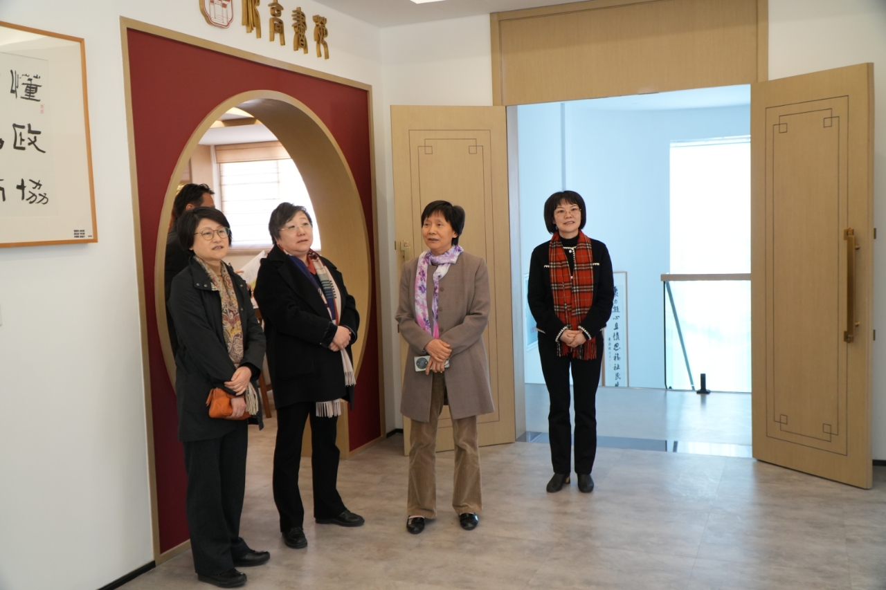 参观嘉定区委员协商中心