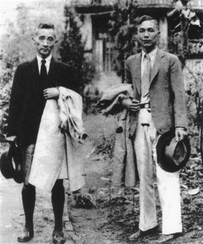 &nbsp;&nbsp; 一九三七年十月梁希（左）与金善宝（右）在重庆的合影。一九四六年五月四日九三学社成立时，许德珩当选九三学社第一届中央理事会主席，梁希当选副主席。