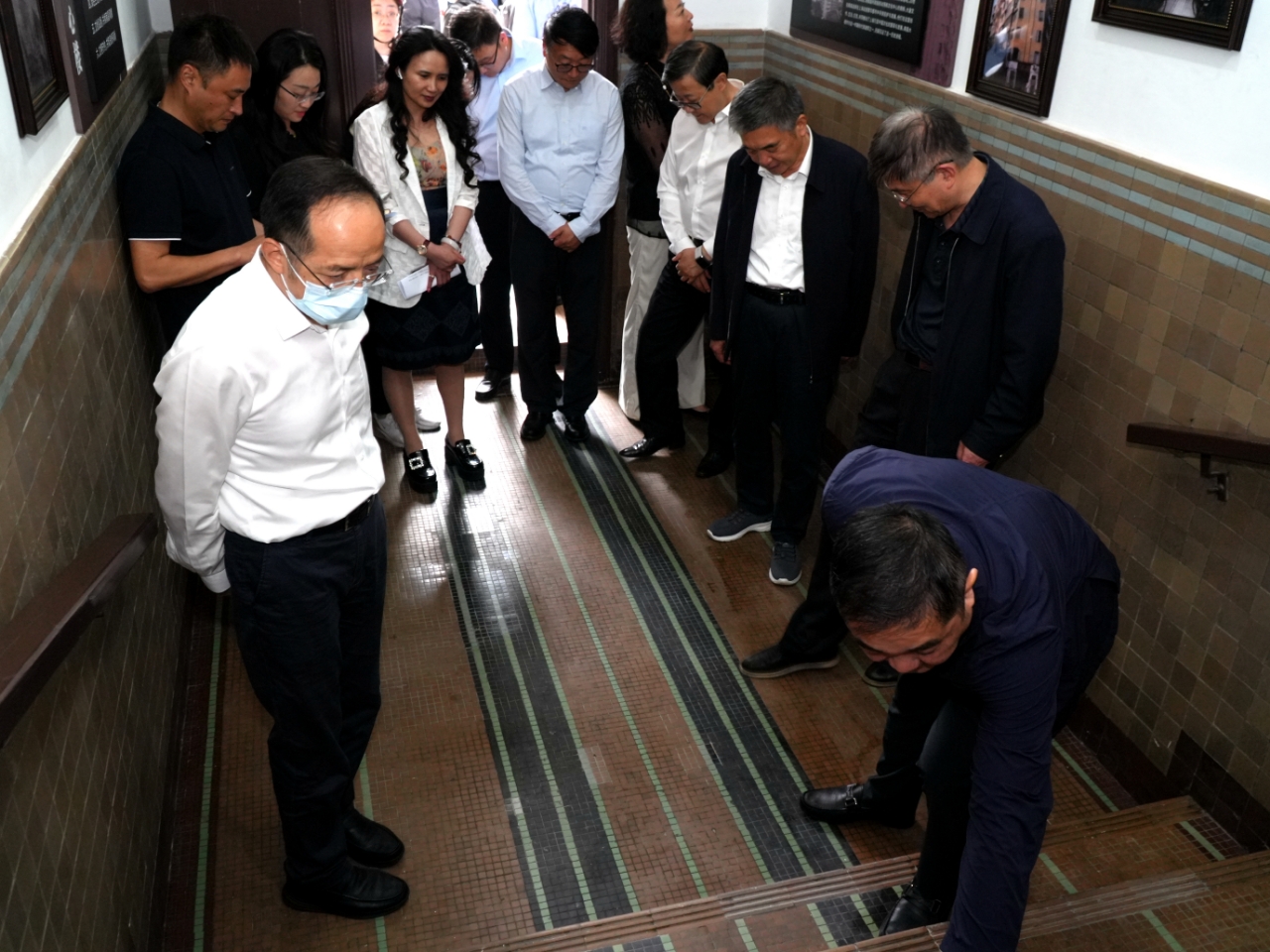 人资环建委围绕“强化资源政策供给,推动城市更新可持续发展”重点课题开展调研,深入考察黄浦区城市更新项目