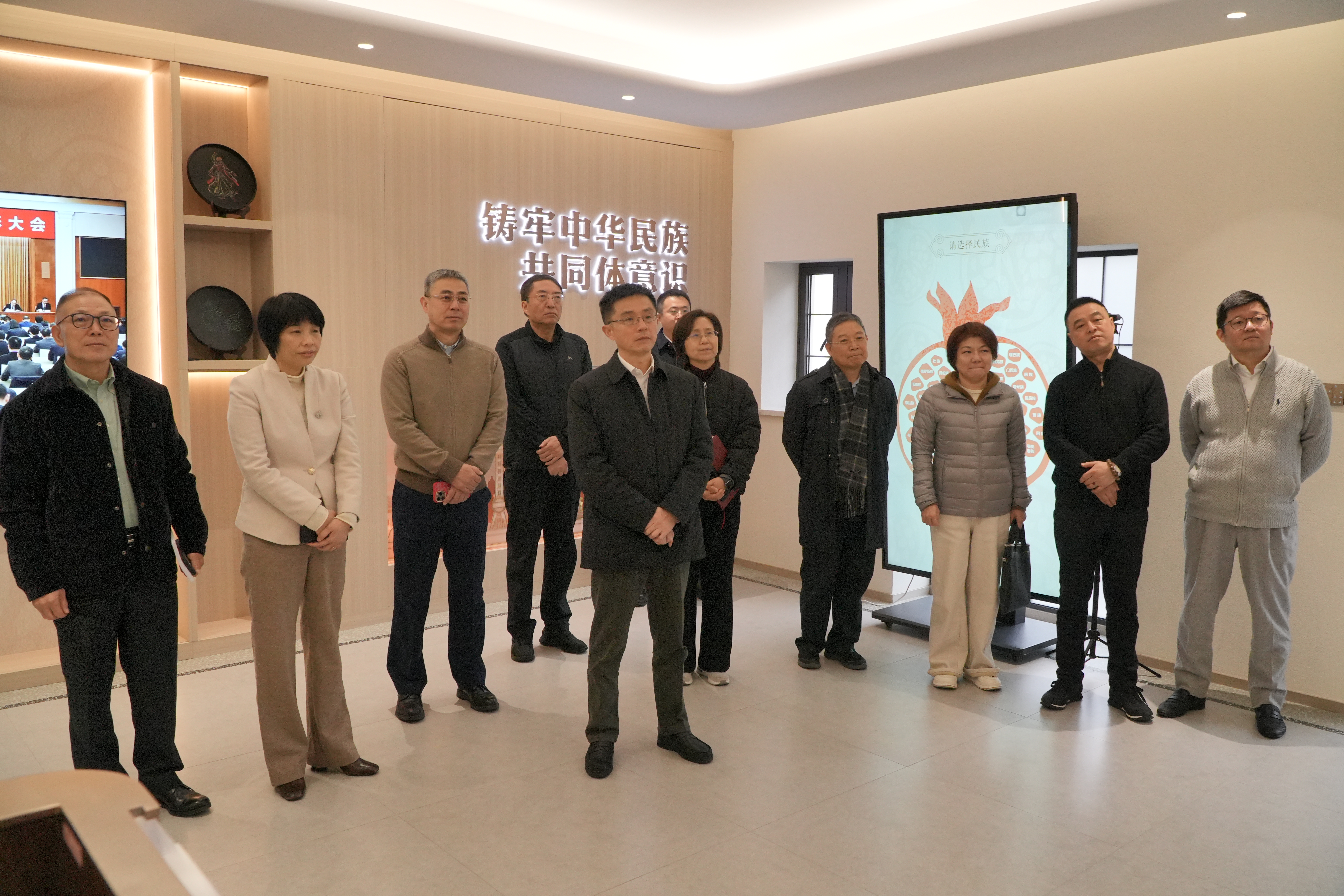 参观“家在上海”品牌项目成果展示