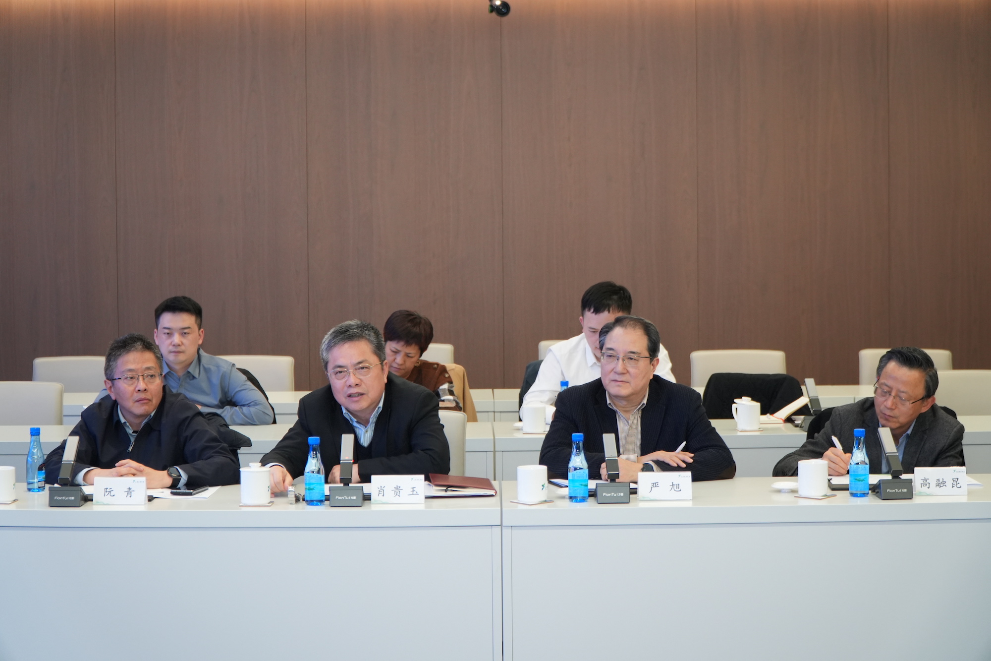 市政协副主席肖贵玉讲话