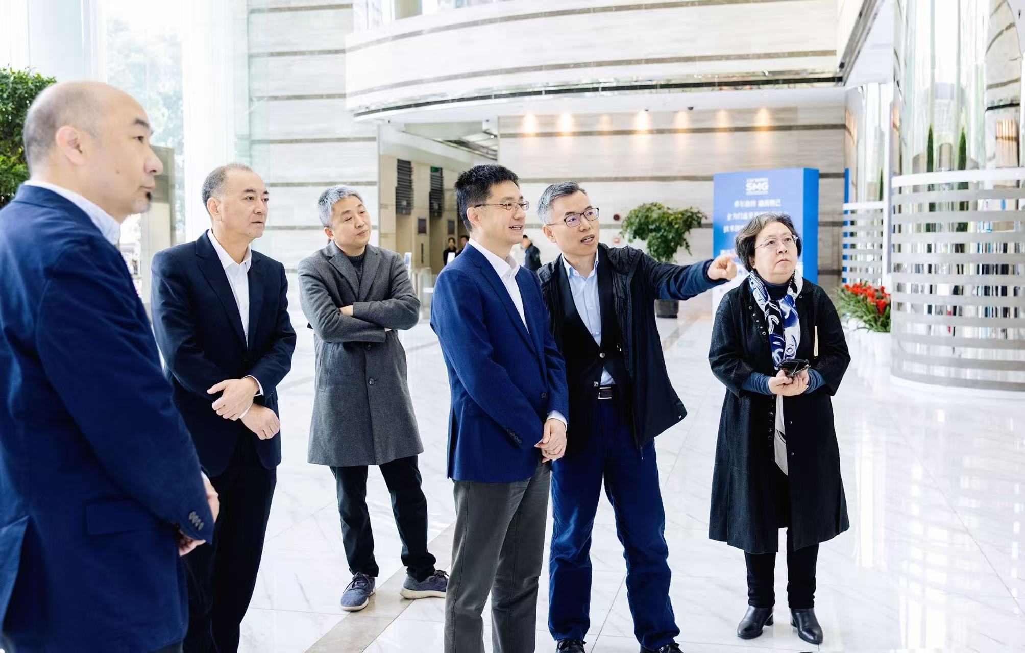 在上海广播电视台调研