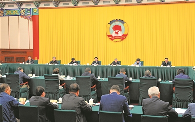 5月8日，十四届全国政协第四十四次双周协商座谈会在北京召开，中共中央政治局常委、全国政协主席王沪宁主持会议。姜贵东 摄