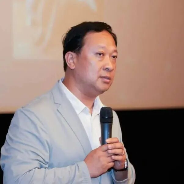 上海电影评论学会副会长、导演 崔轶