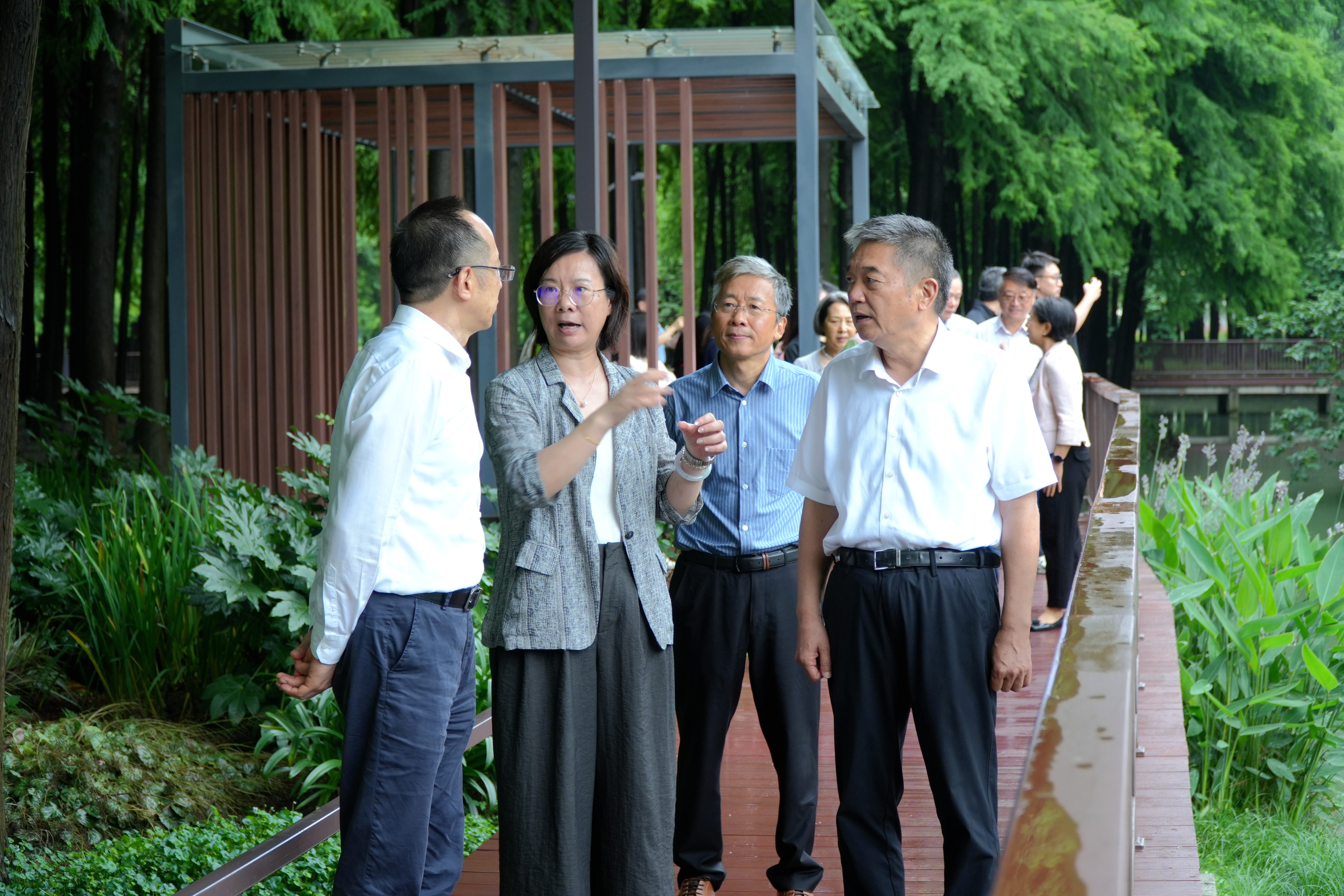 实地调研