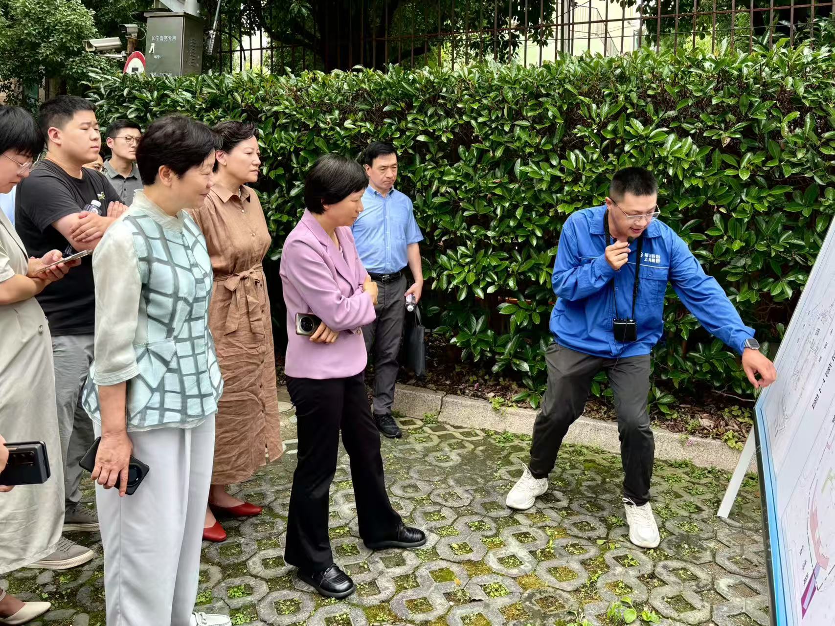 实地调研长宁区圣美邸雨污混接整治项目