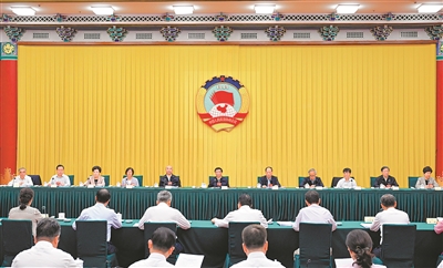 7月28日，全国政协在北京召开“加快农业农村现代化”专题协商会，中共中央政治局常委、全国政协主席王沪宁出席并讲话。新华社记者 饶爱民 摄
