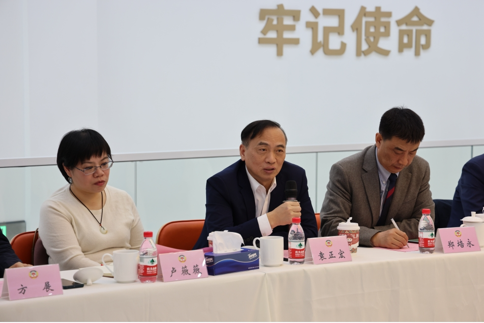 政协委员讨论宛南六村改造事项 枫林街道政协委员工作站供图