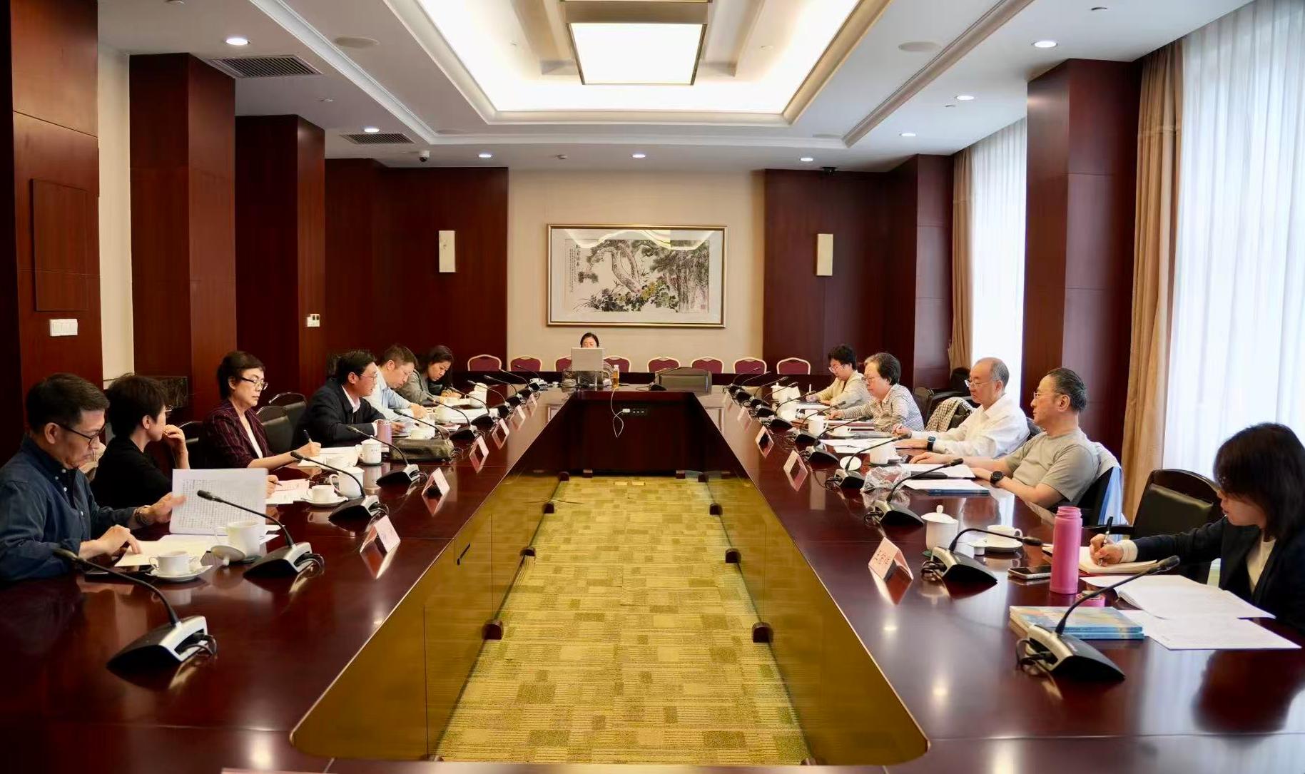 座谈会现场 游思静摄