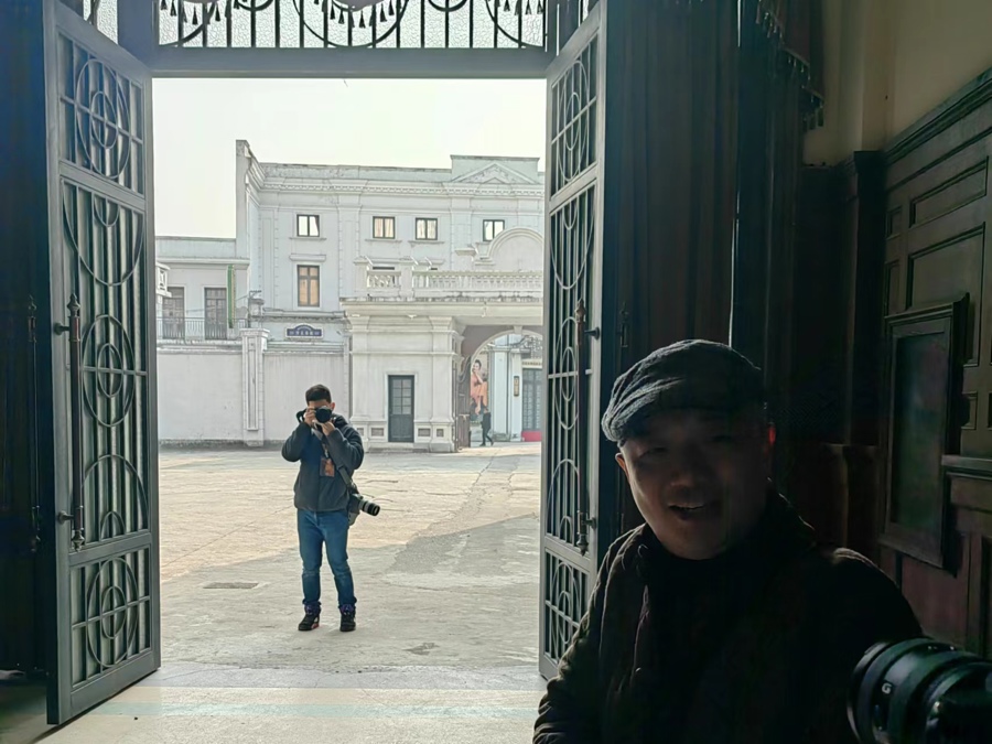 地上曾经堆满范总的“三羊牌” 钟菡 摄