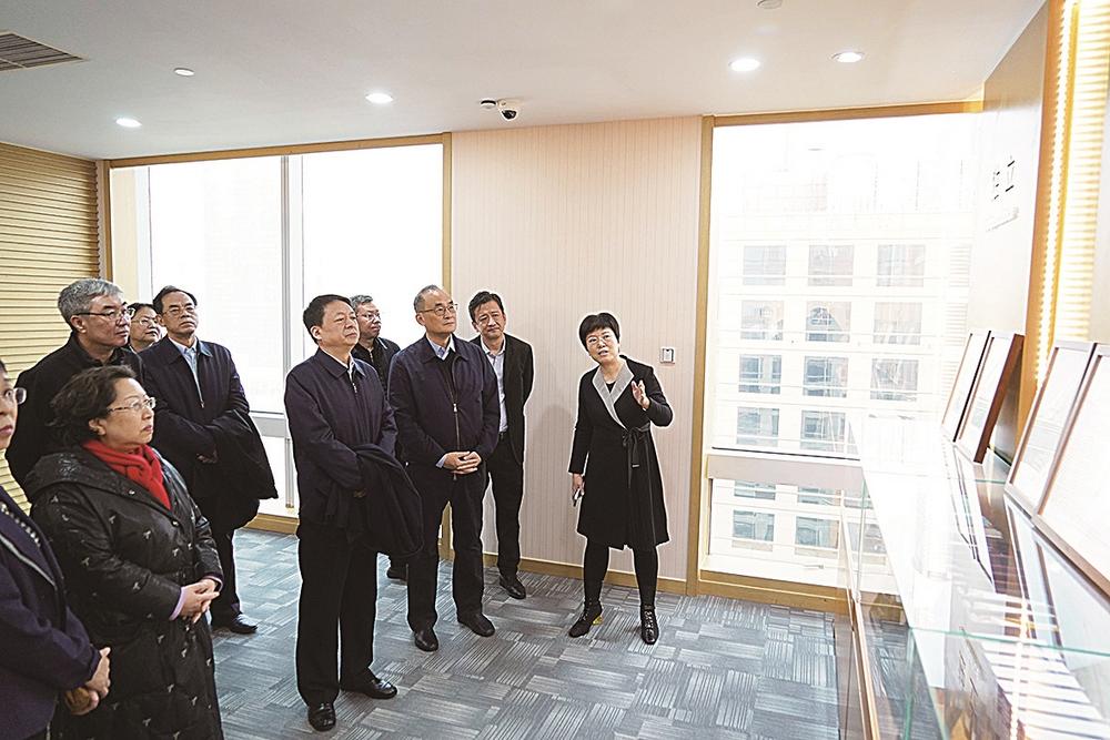调研组在北京仲裁委员会调研